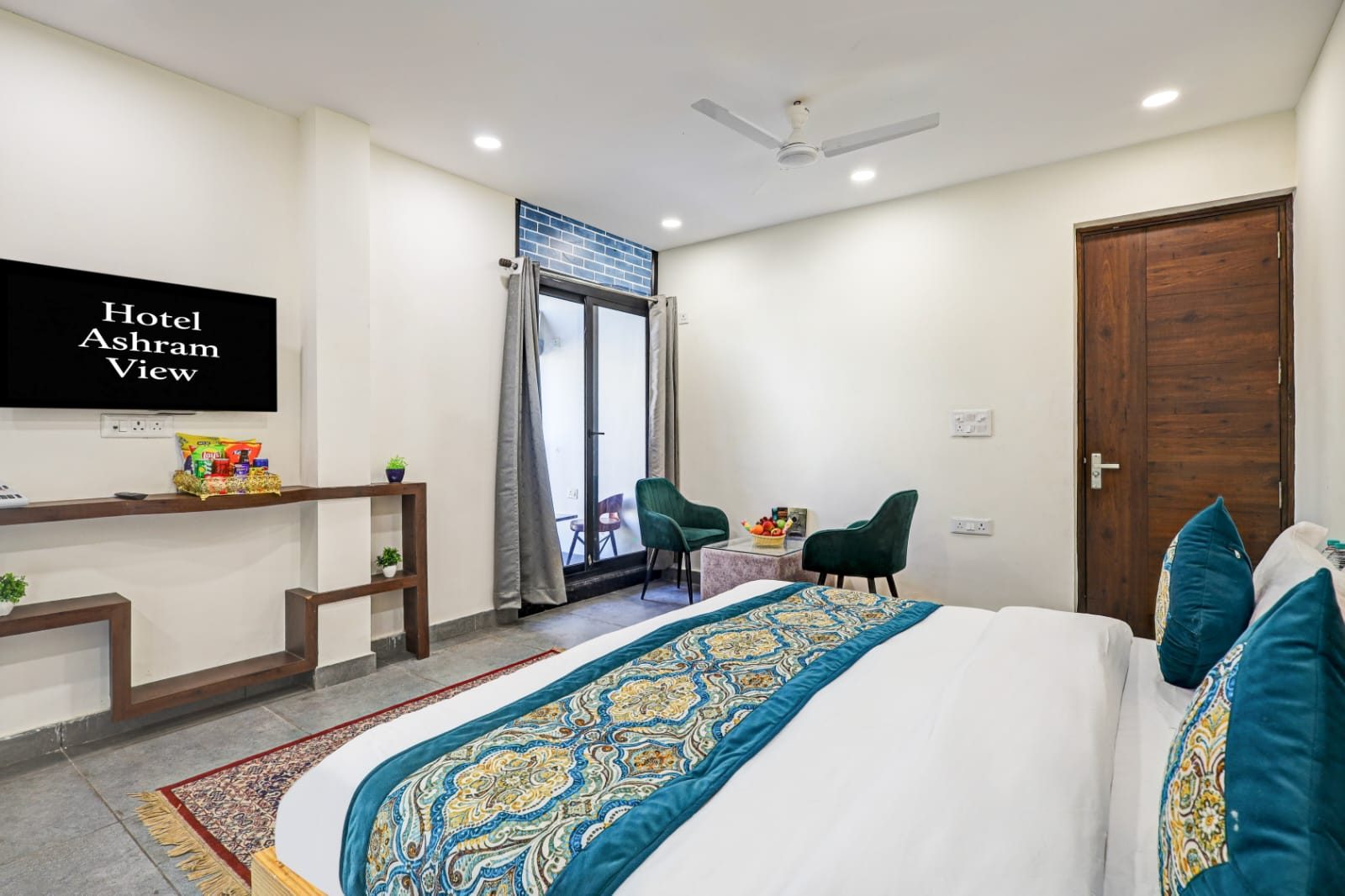 Triple Suite with Balcony preview 5