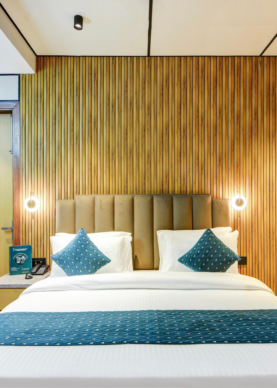 Executive Attached Suite Room preview 5